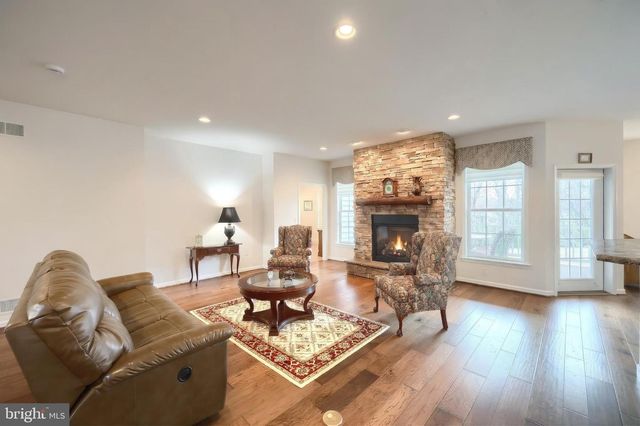 153 STONERS CIR, Littlestown, PA 17340