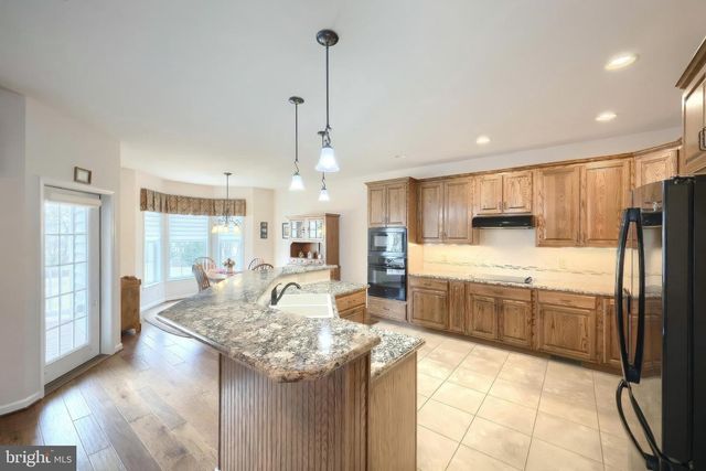 153 STONERS CIR, Littlestown, PA 17340