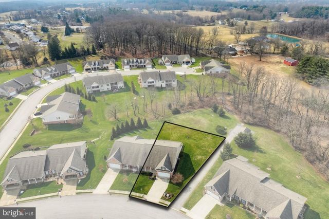 153 STONERS CIR, Littlestown, PA 17340