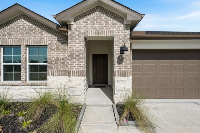 1054 Great Barracuda Lane, Alvin, TX 77511