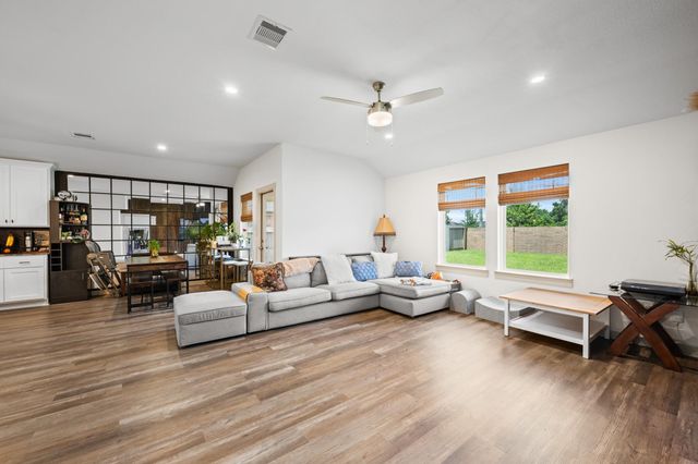 1054 Great Barracuda Lane, Alvin, TX 77511