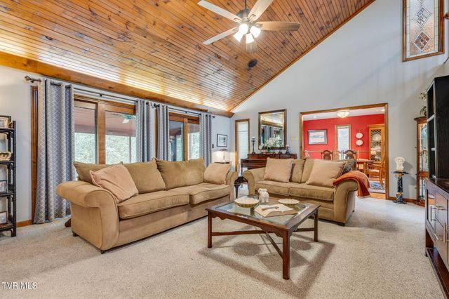 815 Quail Ridge Court, Elizabethton, TN 37643