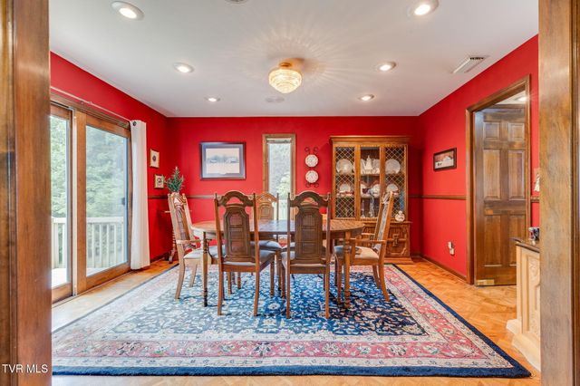 815 Quail Ridge Court, Elizabethton, TN 37643
