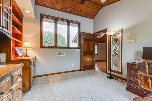 815 Quail Ridge Court, Elizabethton, TN 37643