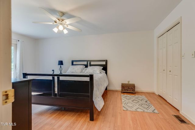 815 Quail Ridge Court, Elizabethton, TN 37643