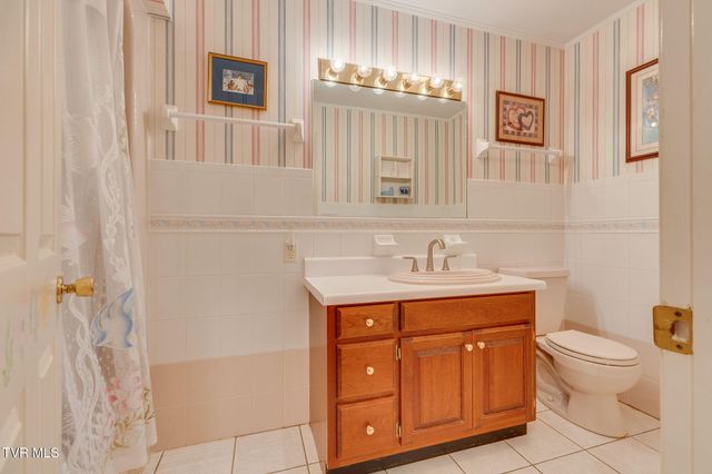 815 Quail Ridge Court, Elizabethton, TN 37643