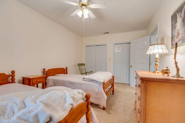 815 Quail Ridge Court, Elizabethton, TN 37643