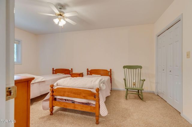 815 Quail Ridge Court, Elizabethton, TN 37643