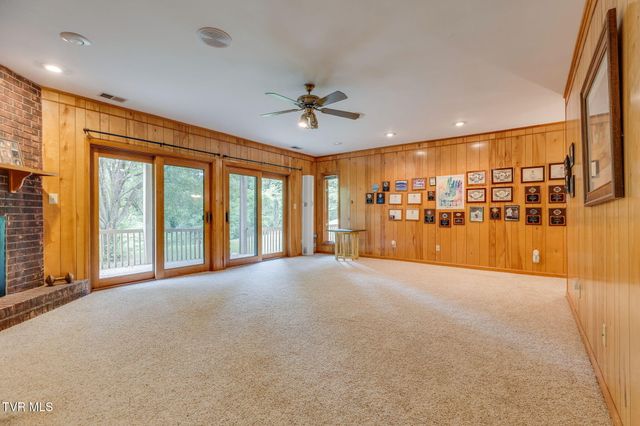815 Quail Ridge Court, Elizabethton, TN 37643
