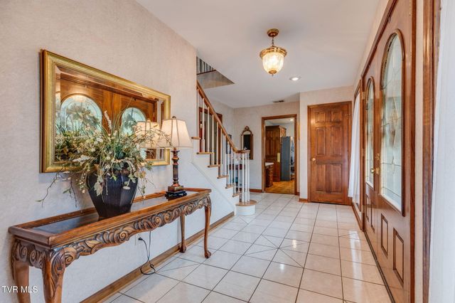 815 Quail Ridge Court, Elizabethton, TN 37643