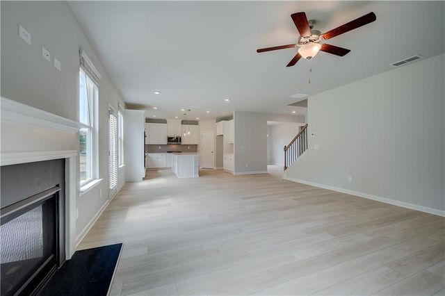 200 Homesite Abbotts Crossing Circle, Conyers, GA 30094