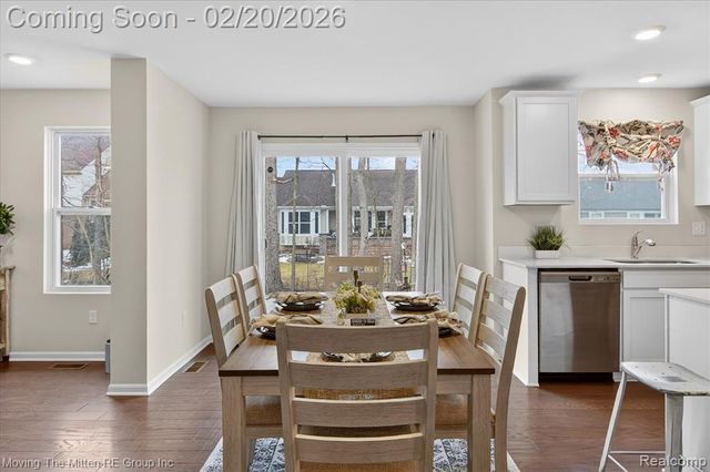 14342 Laurelwood Drive, Van Buren, MI 48111