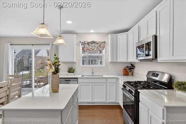 14342 Laurelwood Drive, Van Buren, MI 48111