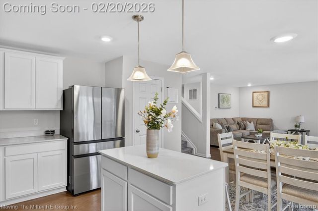 14342 Laurelwood Drive, Van Buren, MI 48111