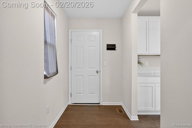 14342 Laurelwood Drive, Van Buren, MI 48111