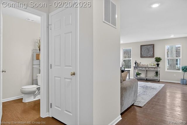 14342 Laurelwood Drive, Van Buren, MI 48111