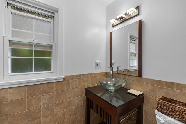 4144 N 30th Street, Tacoma, WA 98407