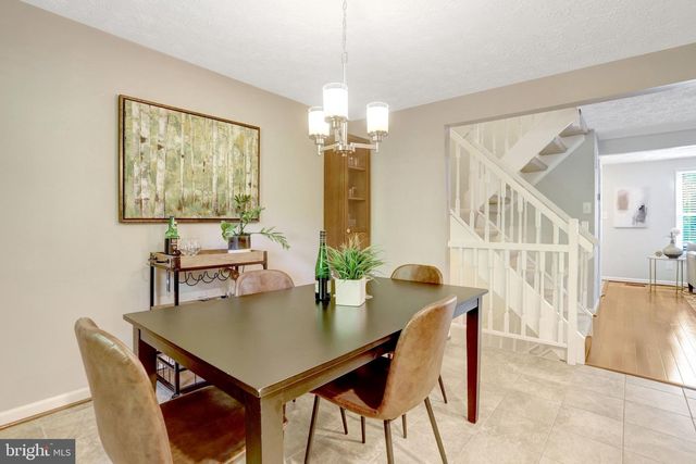 2036 BROOKS SQUARE PL, Falls Church, VA 22043