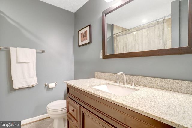 2036 BROOKS SQUARE PL, Falls Church, VA 22043