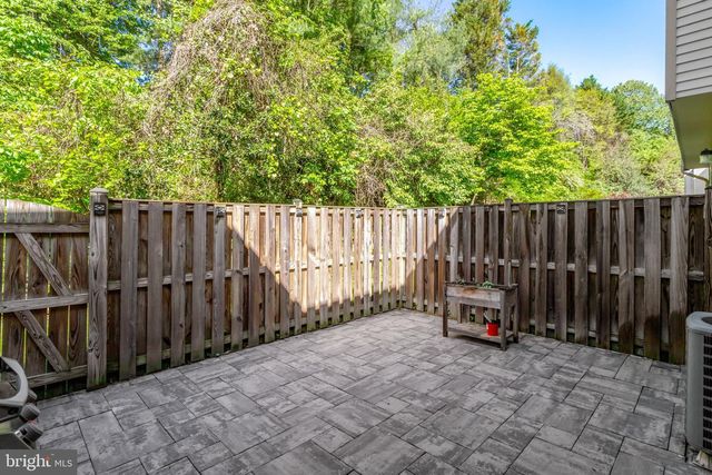 2036 BROOKS SQUARE PL, Falls Church, VA 22043