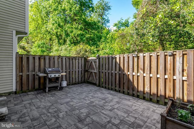 2036 BROOKS SQUARE PL, Falls Church, VA 22043