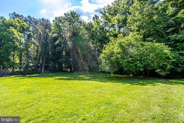 2036 BROOKS SQUARE PL, Falls Church, VA 22043