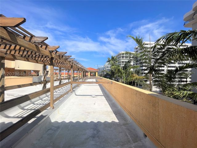8888 Collins Ave 308, Surfside, FL 33154