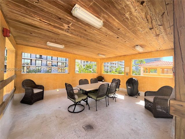 8888 Collins Ave 308, Surfside, FL 33154