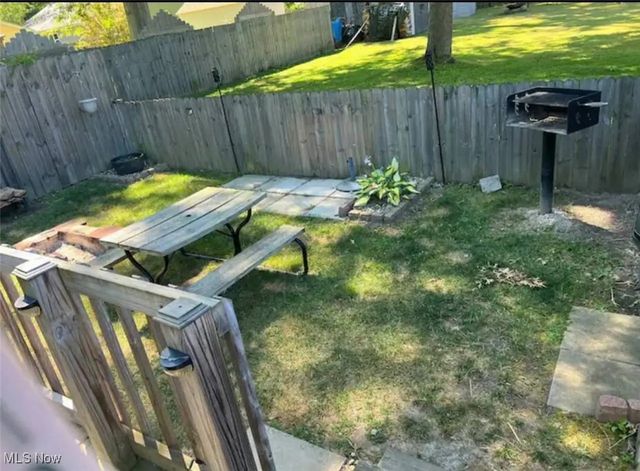 5263 Log Cabin Drive, Geneva, OH 44041