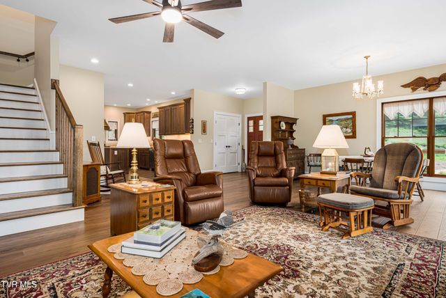 175 Lakeside Drive, Butler, TN 37640