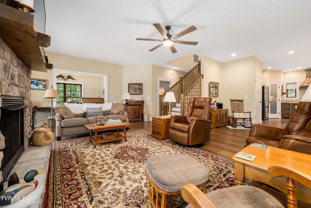 175 Lakeside Drive, Butler, TN 37640