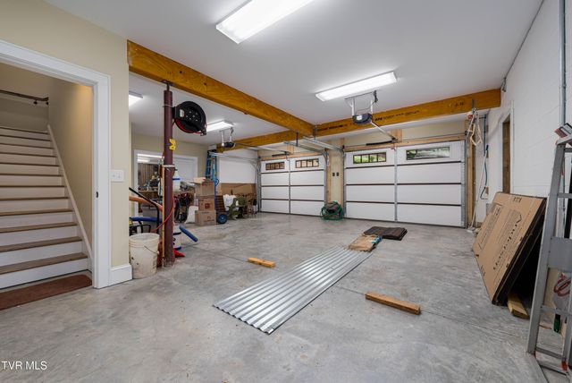 175 Lakeside Drive, Butler, TN 37640