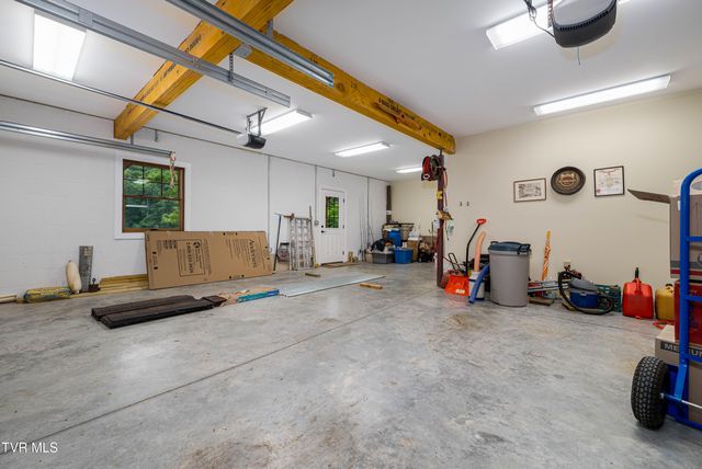 175 Lakeside Drive, Butler, TN 37640