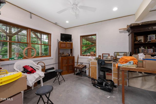 175 Lakeside Drive, Butler, TN 37640