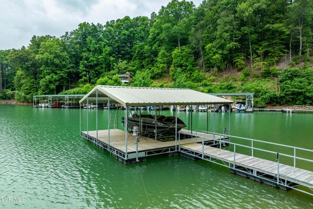 175 Lakeside Drive, Butler, TN 37640
