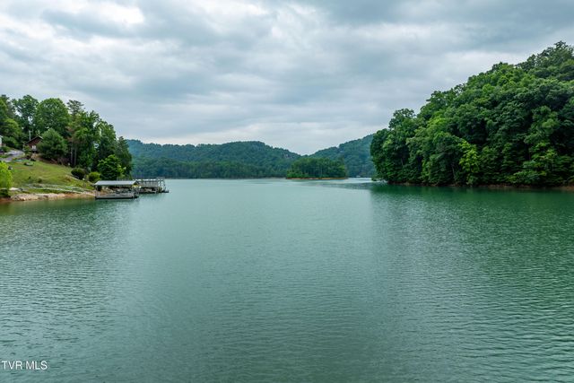 175 Lakeside Drive, Butler, TN 37640