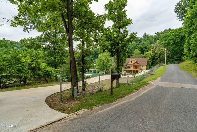 175 Lakeside Drive, Butler, TN 37640