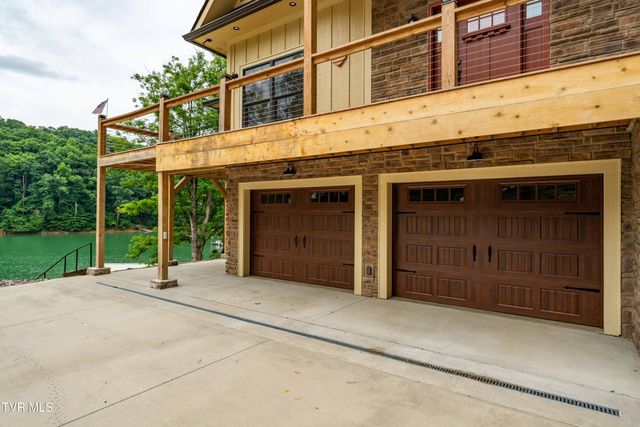 175 Lakeside Drive, Butler, TN 37640