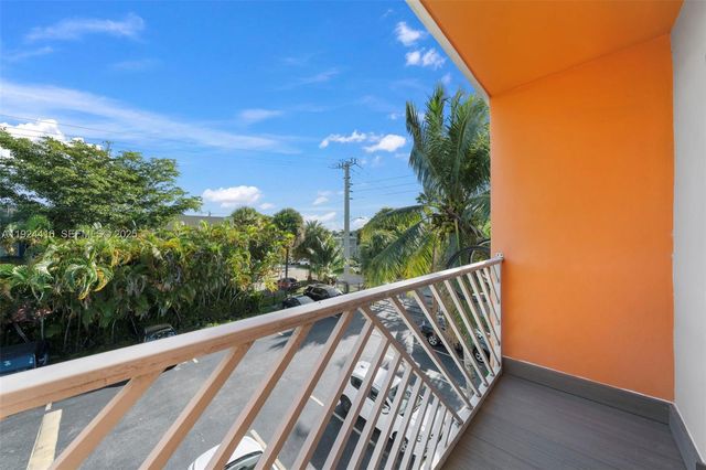 4325 NW South Tamiami Canal Dr 314, Miami, FL 33126