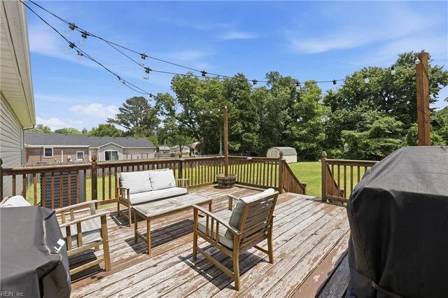 602 Forest Park RD, Elizabeth City, NC 27909