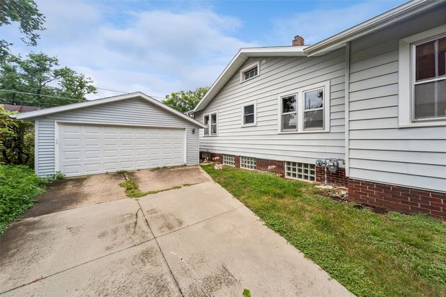 688 Polk Boulevard, Des Moines, IA 50312