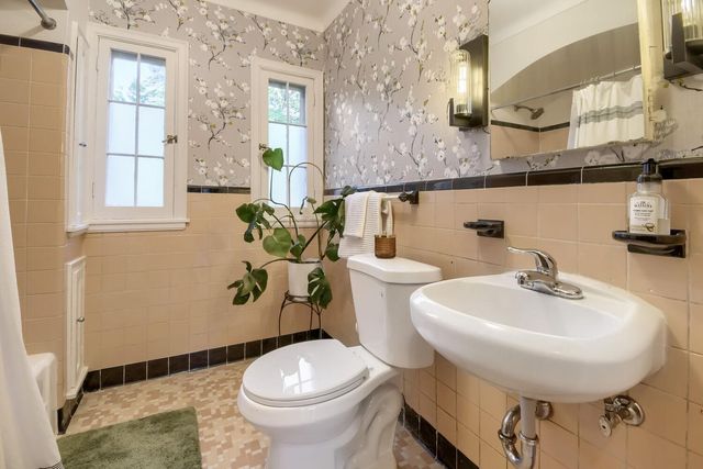 429 Fremont Street, Anoka, MN 55303
