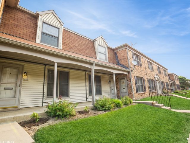 1812 Bristol Walk 1812, Hoffman Estates, IL 60169
