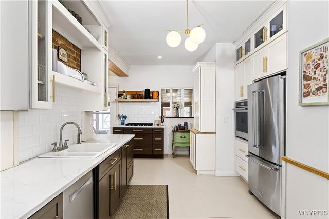 65 Russell Street, Buffalo, NY 14214