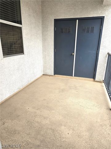 4437 Dover Straight Street 301, Las Vegas, NV 89115
