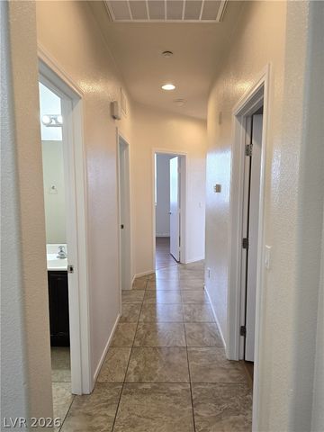 4437 Dover Straight Street 301, Las Vegas, NV 89115