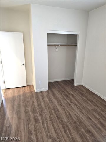 4437 Dover Straight Street 301, Las Vegas, NV 89115