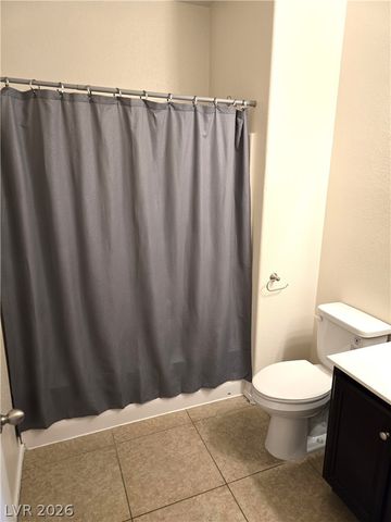 4437 Dover Straight Street 301, Las Vegas, NV 89115
