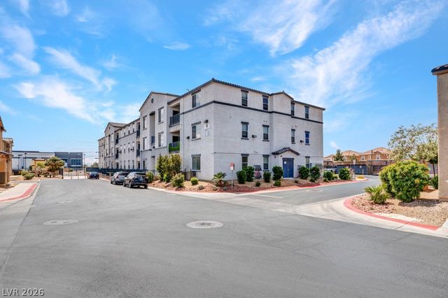 4437 Dover Straight Street 301, Las Vegas, NV 89115