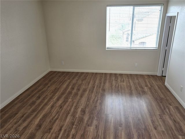4437 Dover Straight Street 301, Las Vegas, NV 89115